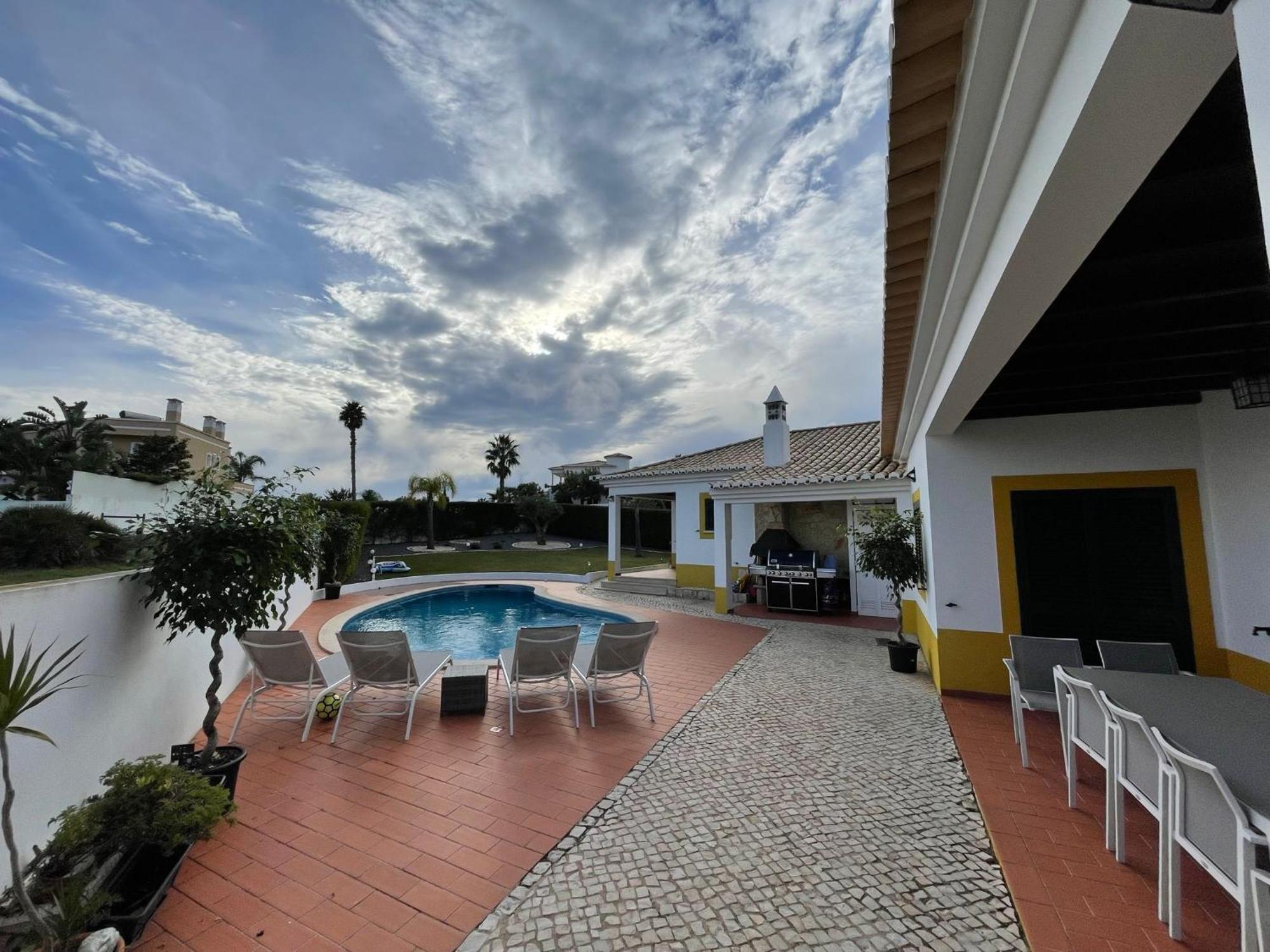 Villa Oliva House